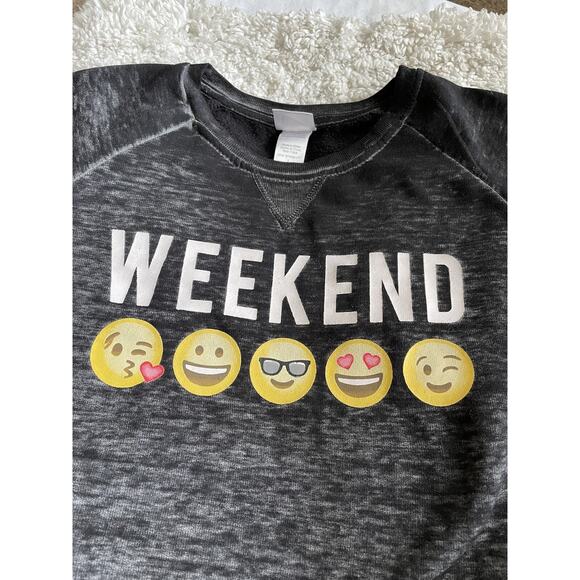 Freeze juniors sz. L emoji sweatshirt. Fun, great shape - Picture 8 of 9